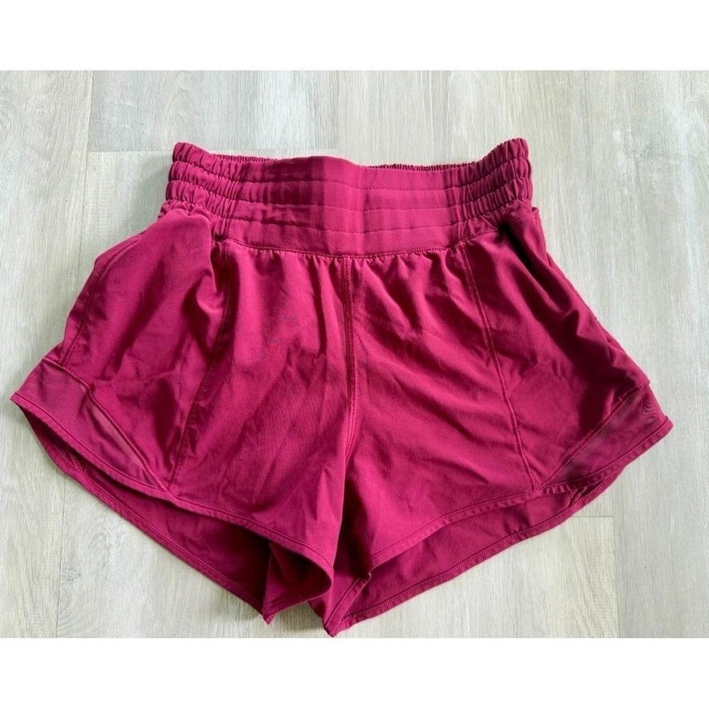 Lululemon Hotty Hot High-Rise Womens Shorts Size 2 Burgundy Ruched Running